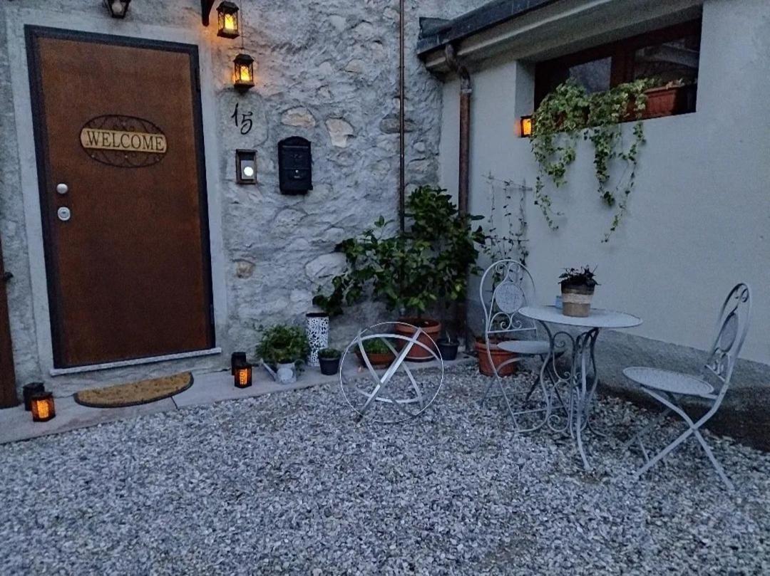 B&B Cristalli Di Luce Albavilla Exterior photo